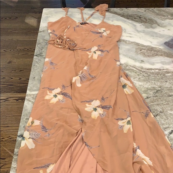 Rose floral wrap dress. New, never worn with tags! - Picture 4 of 7